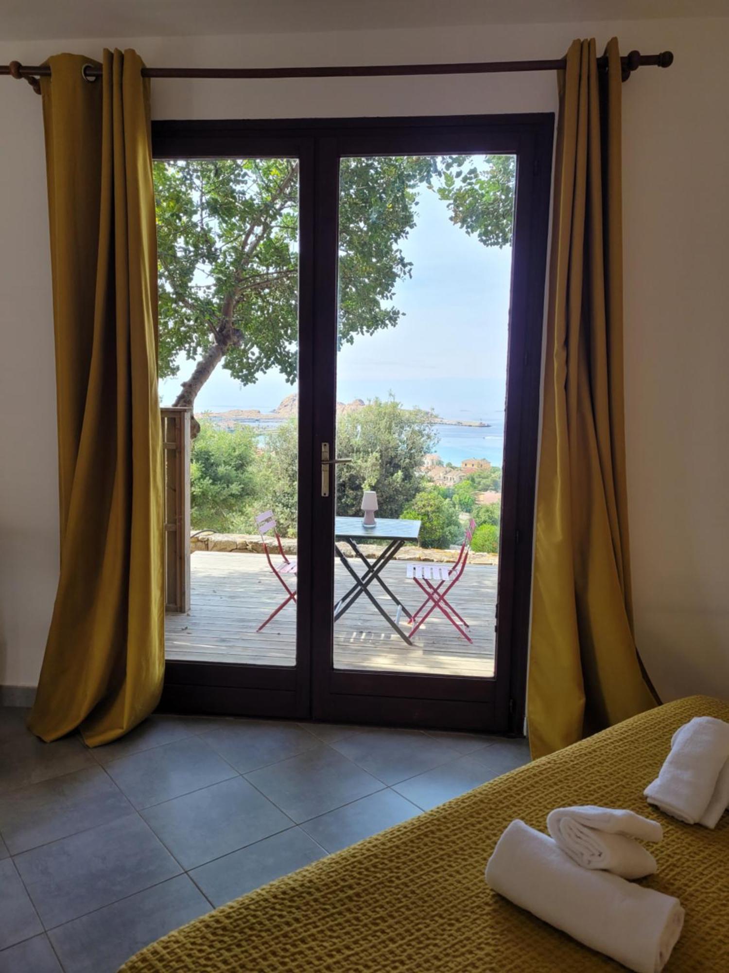 La Bergerie Hotell LʼÎle-Rousse Exteriör bild